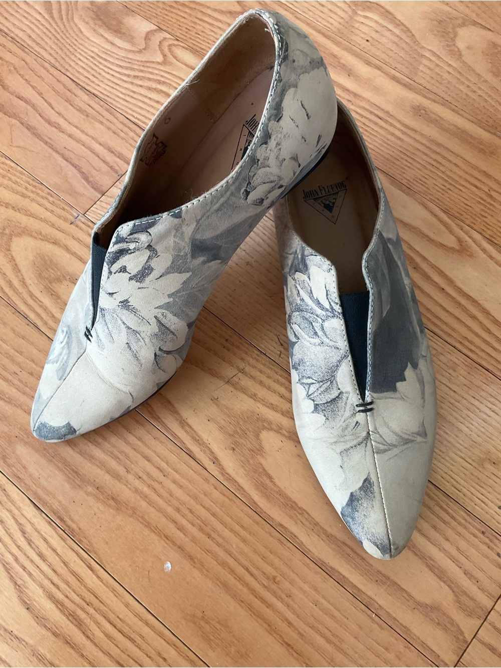 John Fluevog Women's Pointed Floral Slip-On Flats in Cream and Gray
